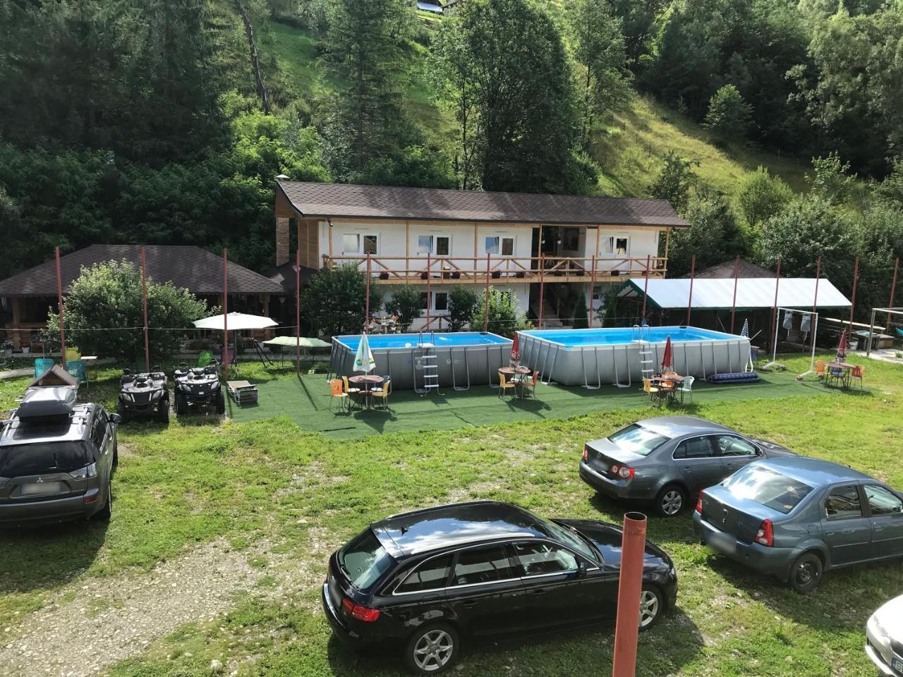 Pensiunea Serbeca Brosteni Exterior photo